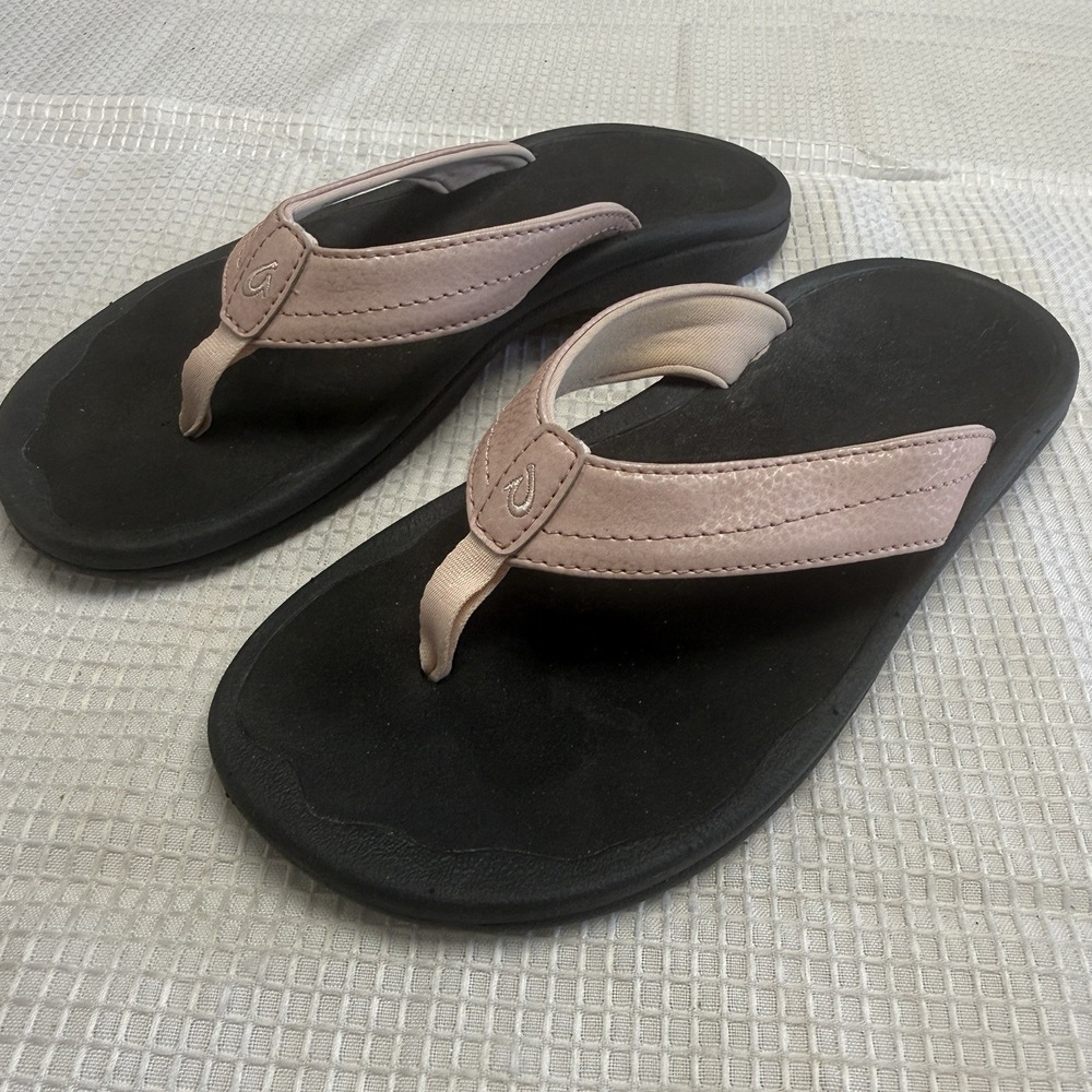 OluKai Black/Pink Thong Sandals‎ Women's 6 Slip On Synthetic Rubber Flip Flops